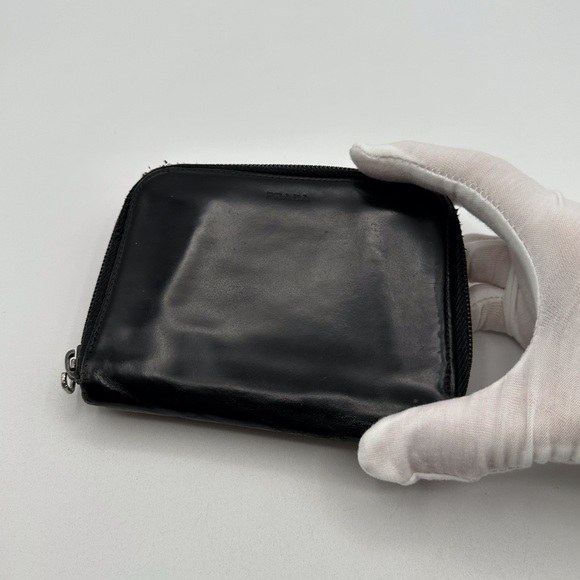 Prada Black Leather Wallet - Picture 2 of 15